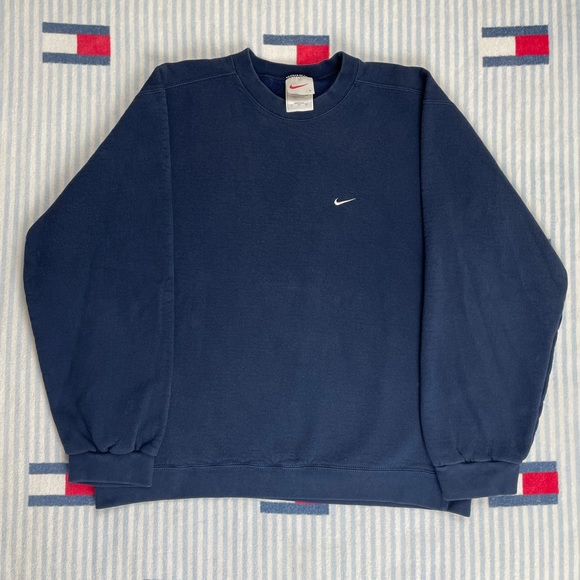 Nike Other - Vintage Nike embroidered mini swoosh crewneck sweatshirt